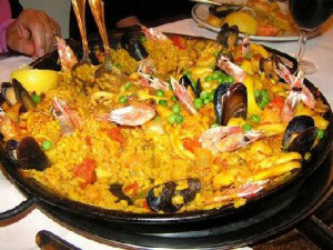 paella catalan cuisine