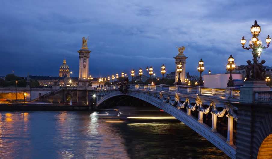109 seine river illuminations cruise