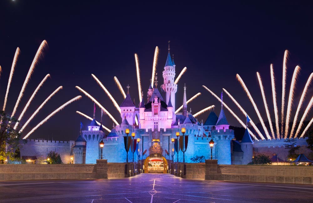 Disneyland Castle Fireworks 1000x650