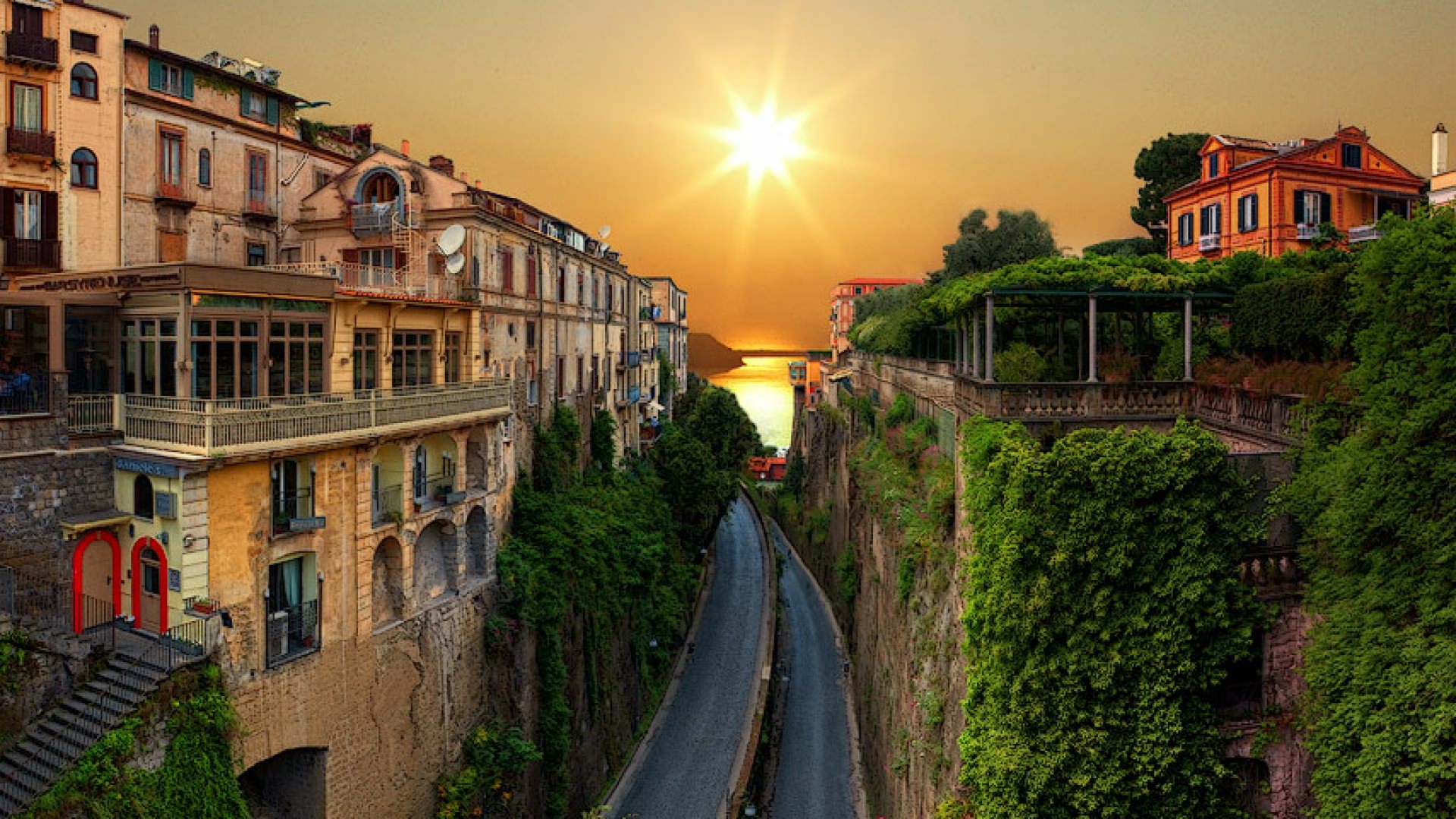 sorrento sokakları italya